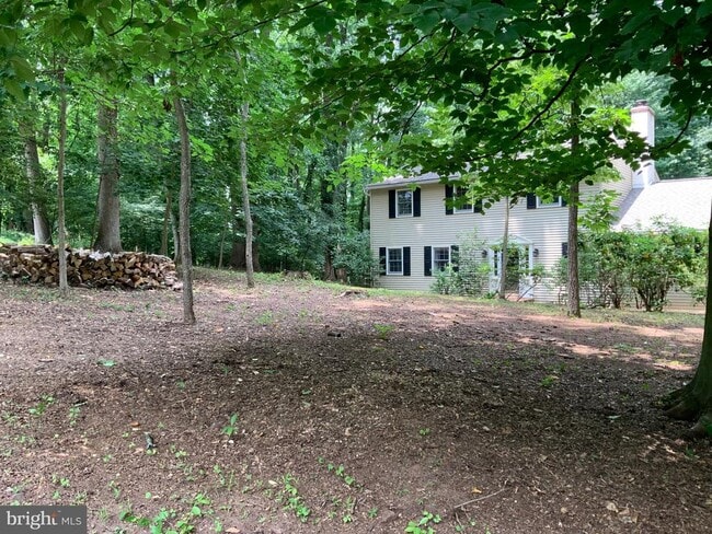 Photo - 413 Fruit Farm Rd