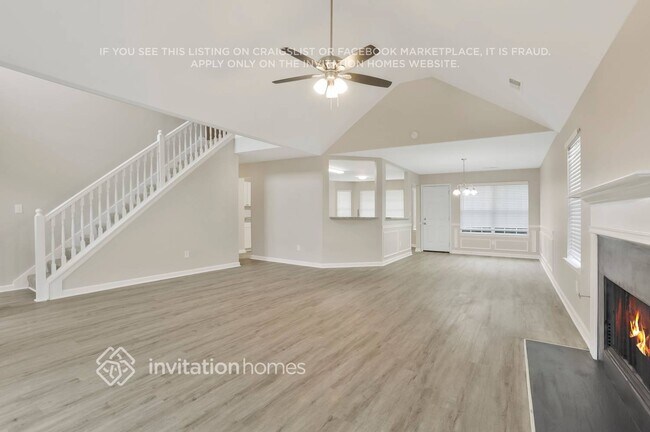 Photo - 1004 Ardwick Ct SE