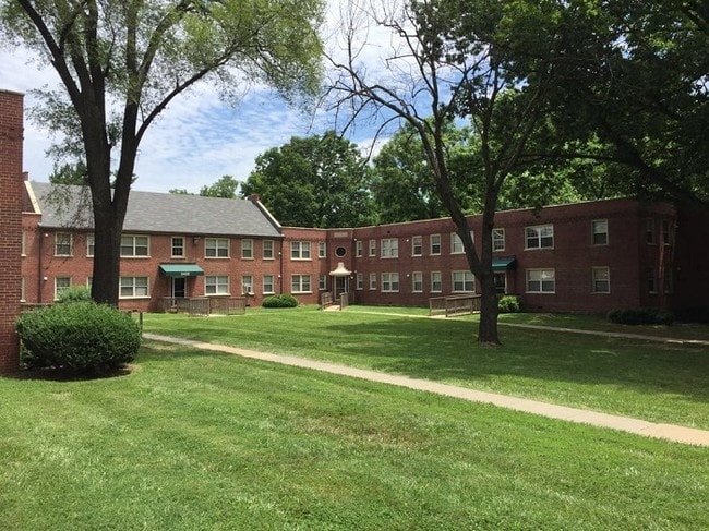 Ashburton Woods Apartments