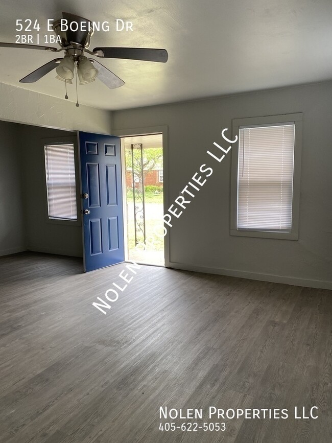 Photo - 524 E Boeing Dr