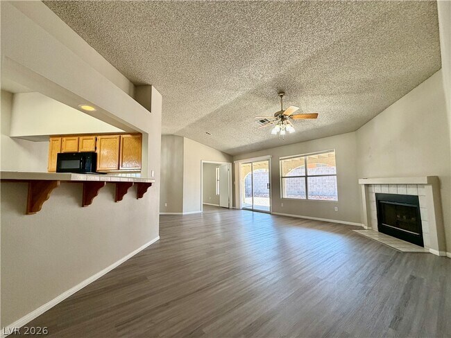 Photo - 381 Verbena Ave