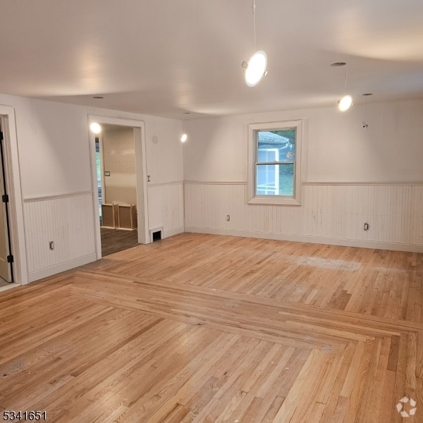 Building Photo - 149 Halsey Rd Rental