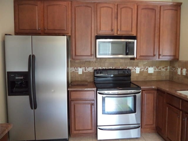 Photo - 2115 Country Brook Ln