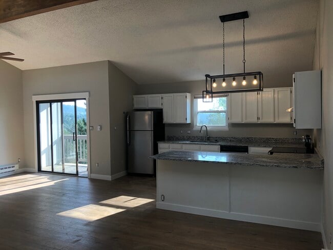 Photo - 30803 Hilltop Dr