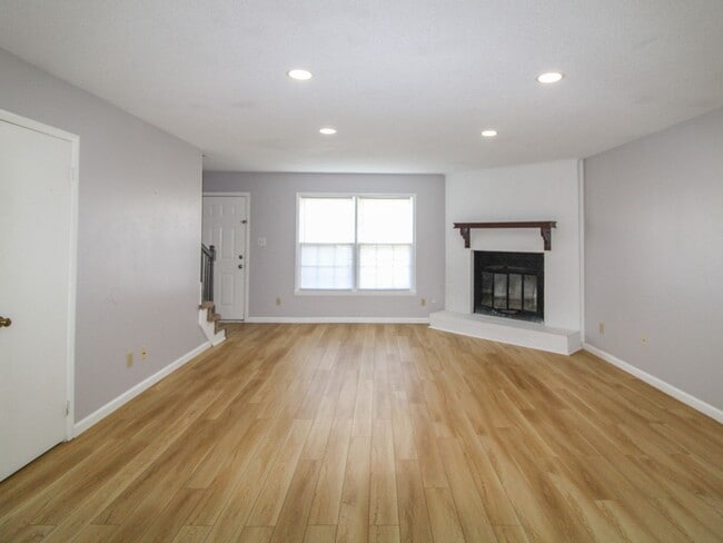 Photo - 1823 Glenn St SW