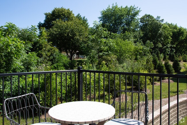 2BR, 2BA - E