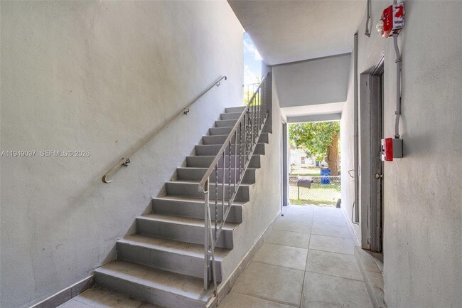 Photo - 300 NE 1st Ct Unit 207