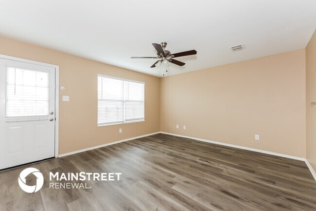 Photo - 1421 Castle Ridge Rd