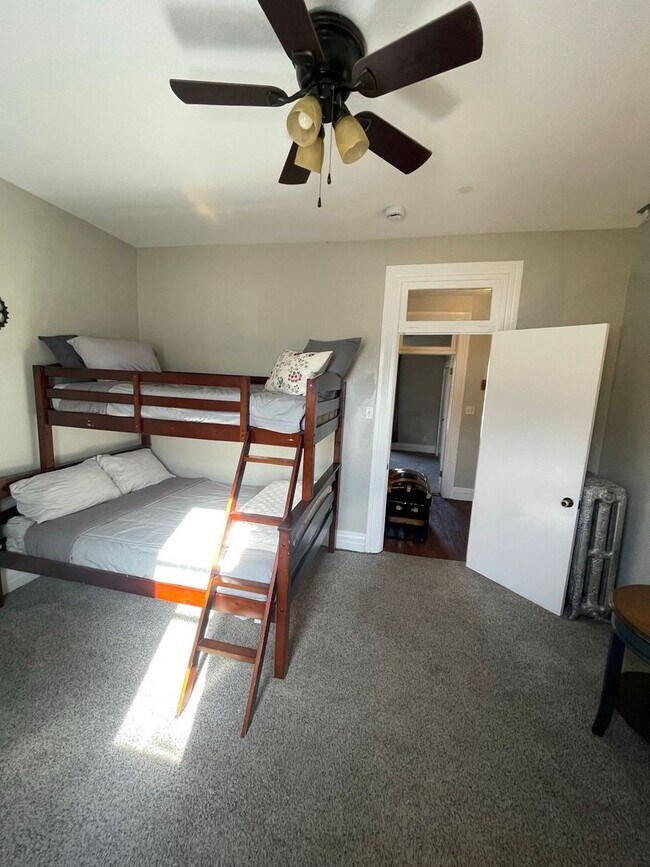 Photo - 815 Pitkin Ave Unit 3