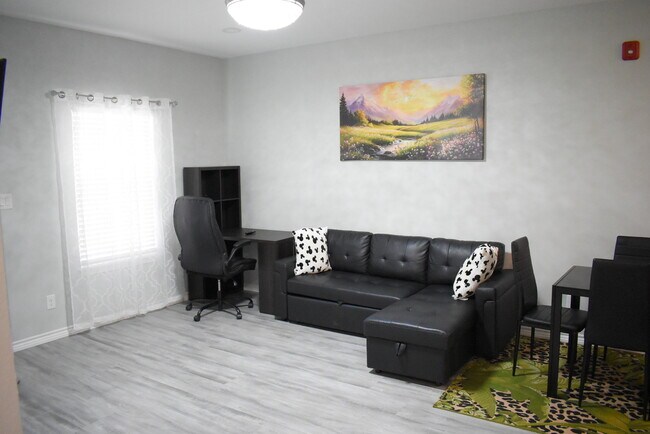 Photo - 1905 Banita St Unit 202
