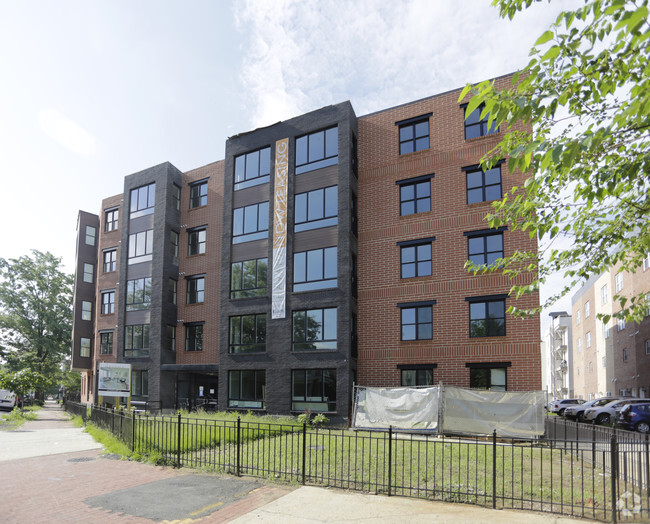 Building Photo - 1219 K ST NE FLATS Rental