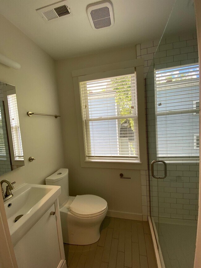 Photo - 2 Belvidere Pl Unit 2