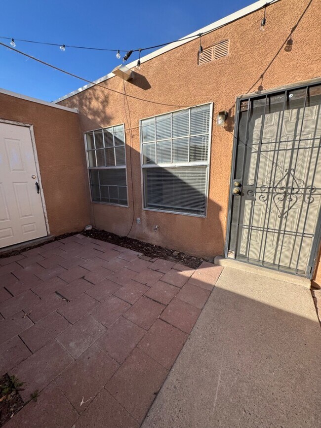 912 San Pedro Dr SE