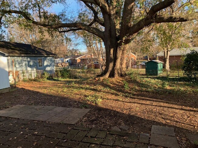 Photo - Renovated 3 Bedroom across from Golden Gat...