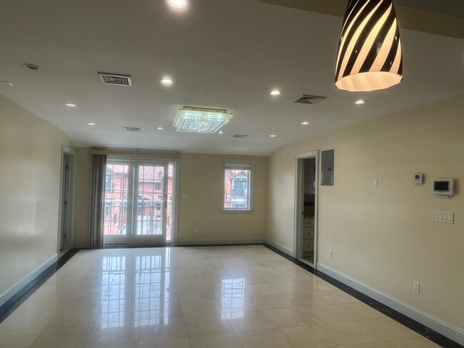 Photo - 36-12 215th Pl