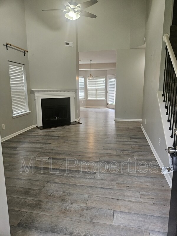 8716 Berrybrook Ln