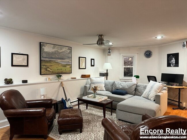 Building Photo - 519 Columbus Ave Unit 519 Columbus Ave