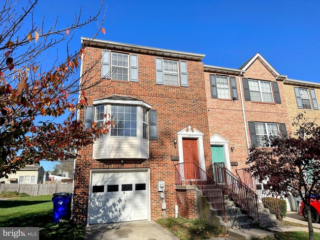 Building Photo - 427 Carrollton Dr Rental