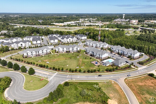 Buckhill Village - Buckhill Village Apts