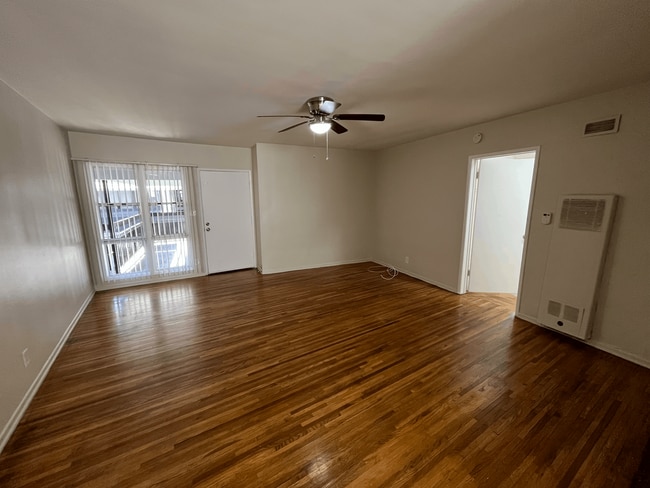 Photo - 652 Veteran Ave