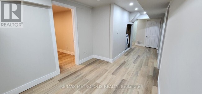 Photo - 104 Coppard Ave