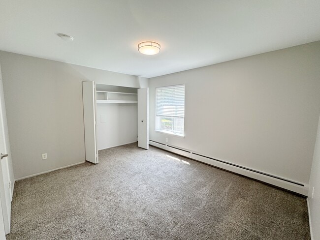 Harvard House Apartments