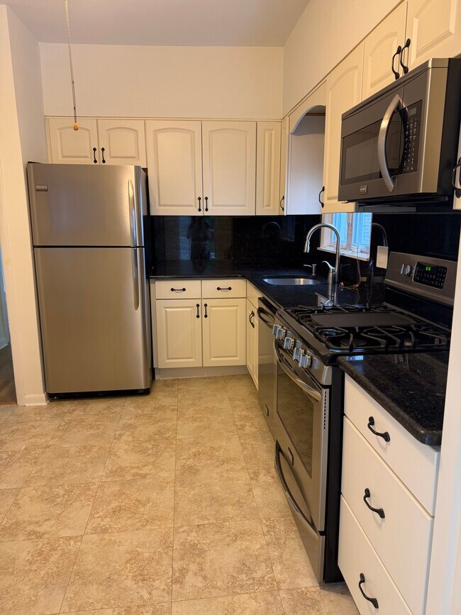 Photo - 630 Boulevard E Unit 2nd floor