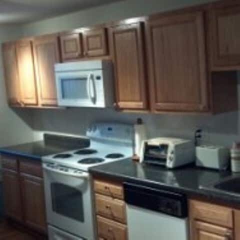Kitchen - Riverdale Apartments