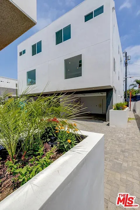 Photo - 1856 S Curson Ave Unit 1