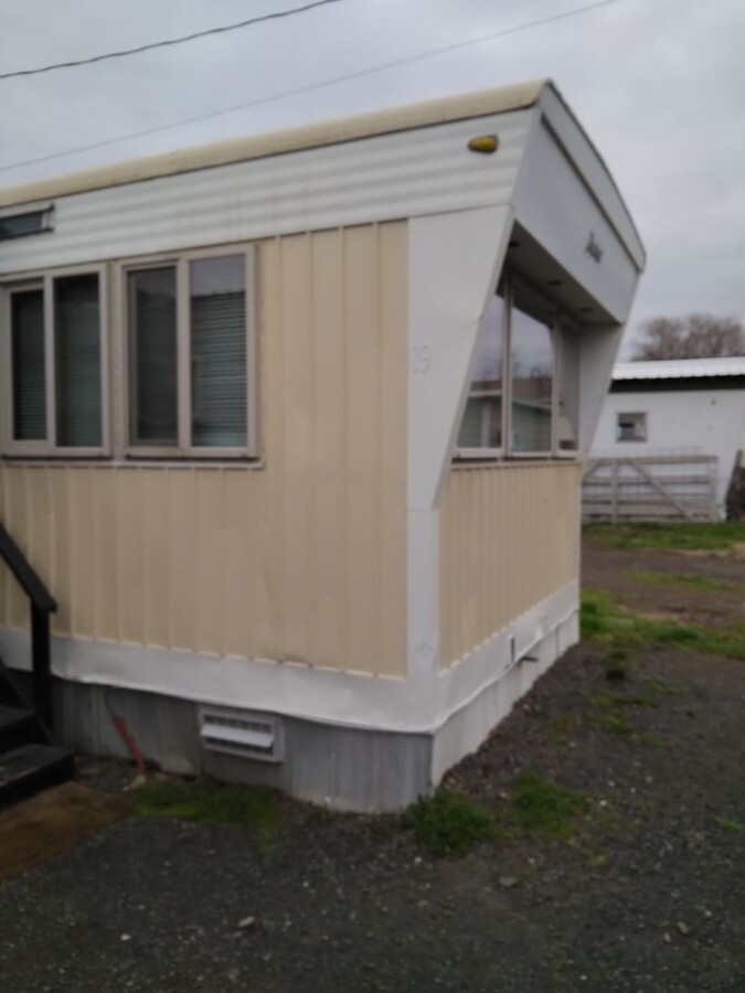 1 bedroom, 1 bath in mobile home park - 1 bedroom, 1 bath in mobile home park