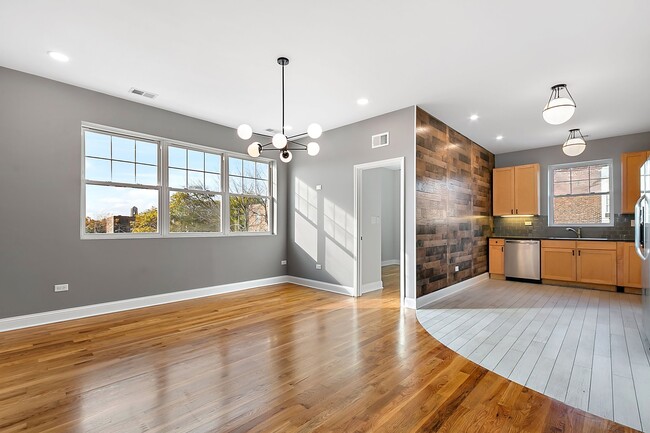 Photo - 6156 S Kenwood Ave