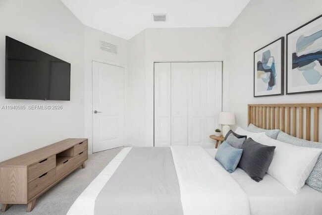 Photo - 15955 SW 2nd St