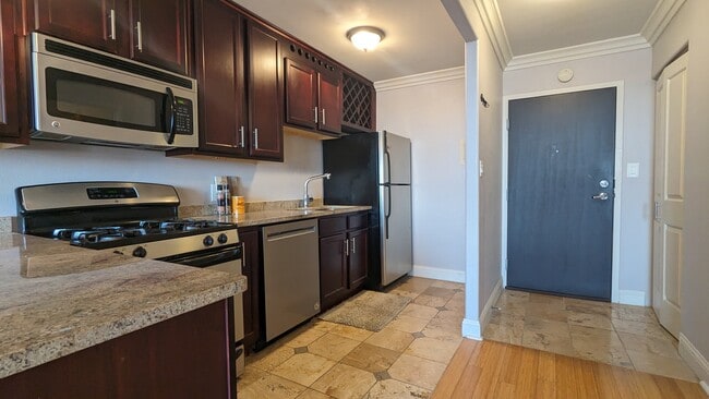 Photo - 700 E 8th St Unit 7L