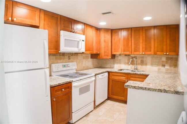 Photo - 733 SE 1st Way Condo Unit 206