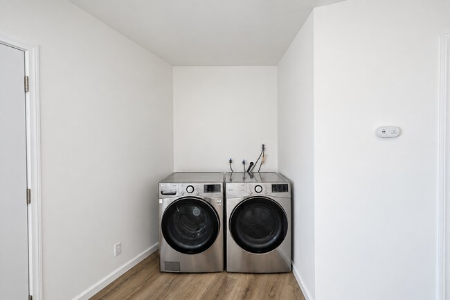 1068 E J St Unit 2