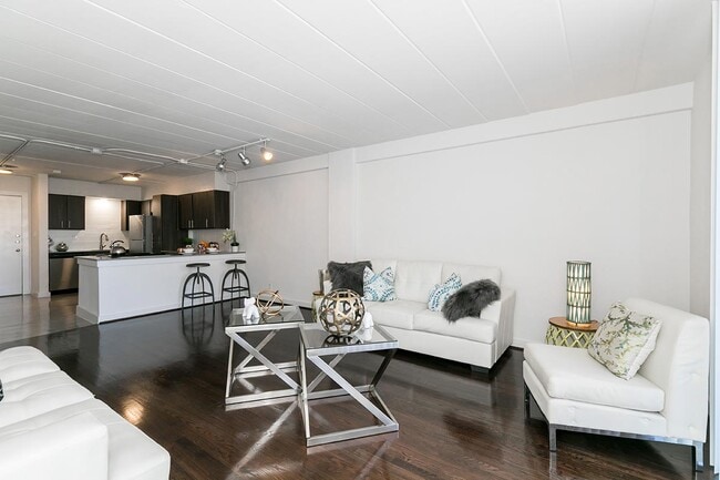 Photo - Memorial Towers Apartments