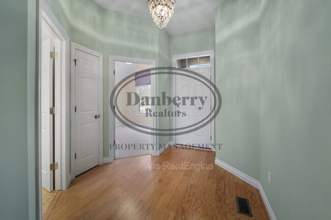 Photo - 14866 Lake Winds Dr