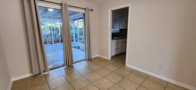 Photo - 8368 SE Pine Cir