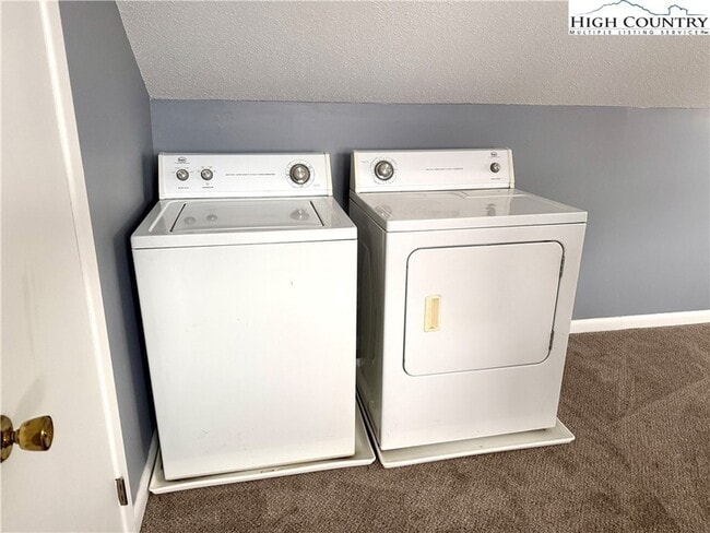 Photo - 146 Old East King St