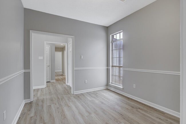 Photo - 5750 Sparrow Run