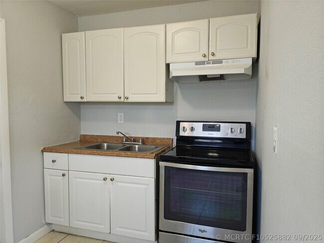 Photo - 407 NW 13th Ave