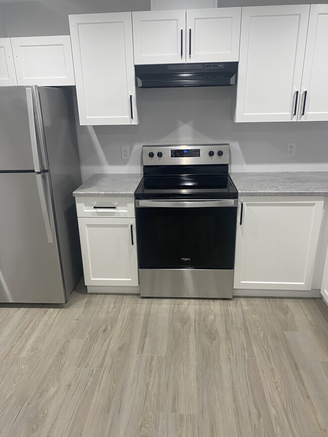 Photo - 3124-3169 169 St. SW