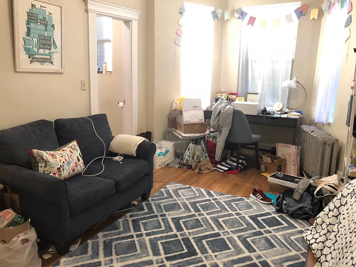 *Pictures are representative samples of the advertised unit. In some cases, the actual units you tou - 45 Hemenway St Unit 2