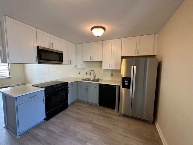 Photo - 2 Bedroom Apartment Walking Distance to FSU