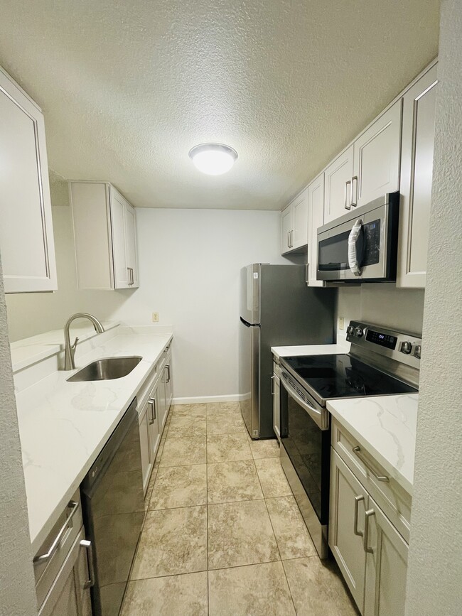 Photo - 4426 147th Plz NE Unit A10