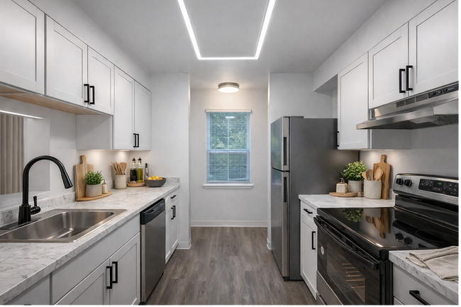 Building Photo - Forest Pine Apartments