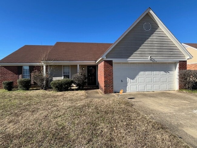 Building Photo - Renovated 3 Bedroom 2 Bath Home with 2 Car Garage for Rent!!