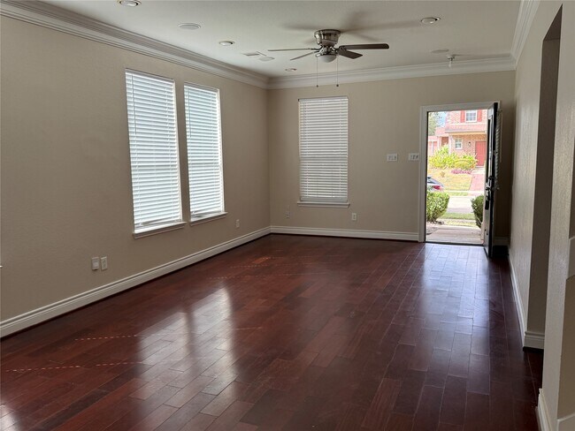 Photo - 8147 Barnes Ridge Ln