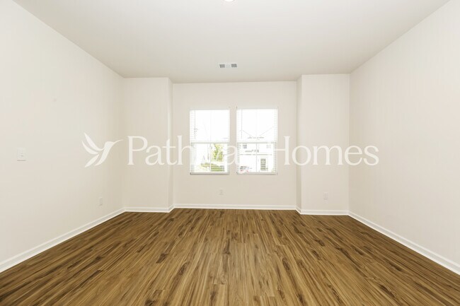 Photo - 105 Glacier Wy