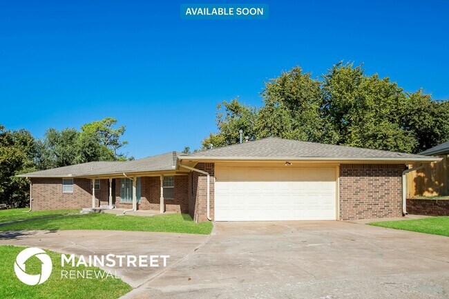 Photo - 1000 East Dr House